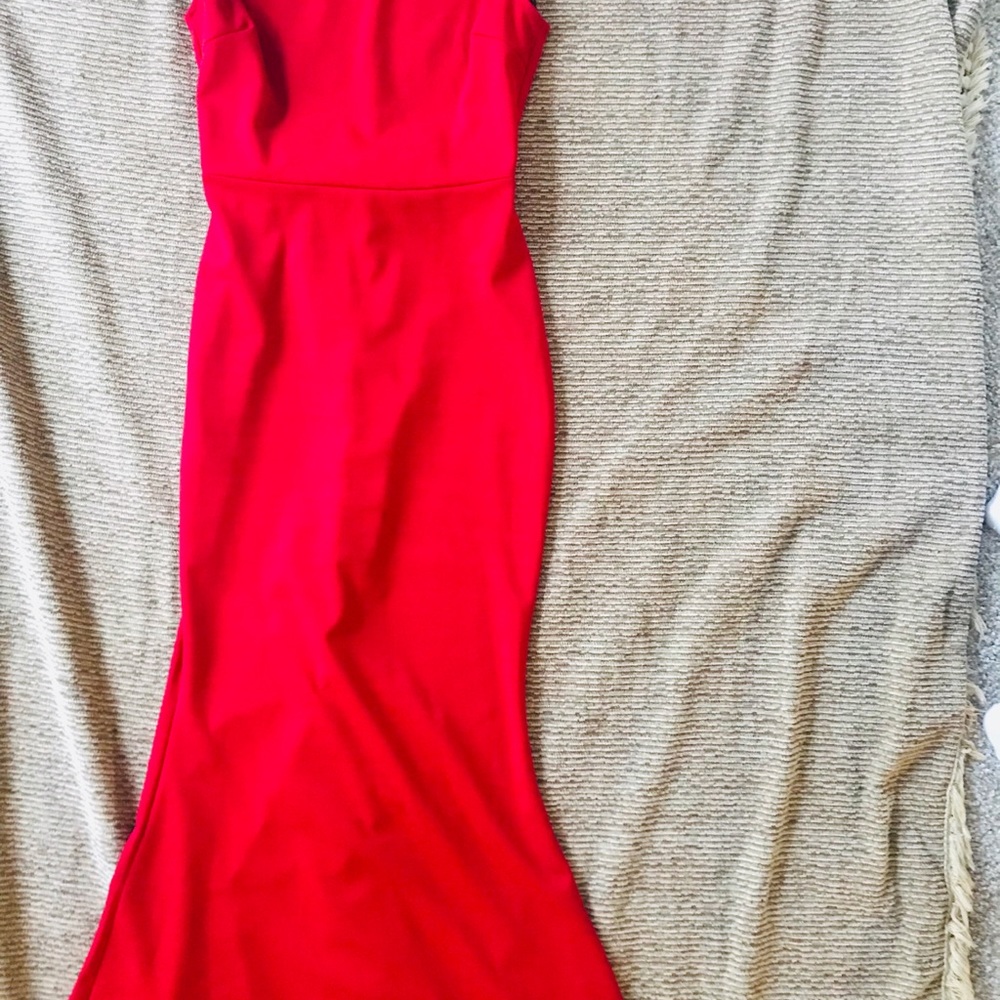 Red Open Back Ruffle Long Dress - Picture 3 of 5